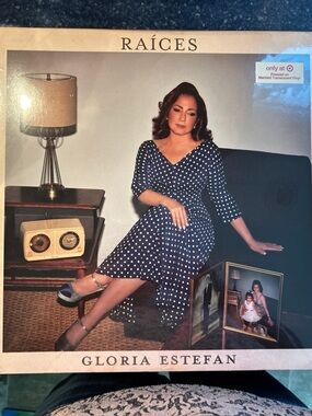 Gloria Estefan Raices Target Exclusive 2 LP Marbled Translucent Vinyl NEW SEALED